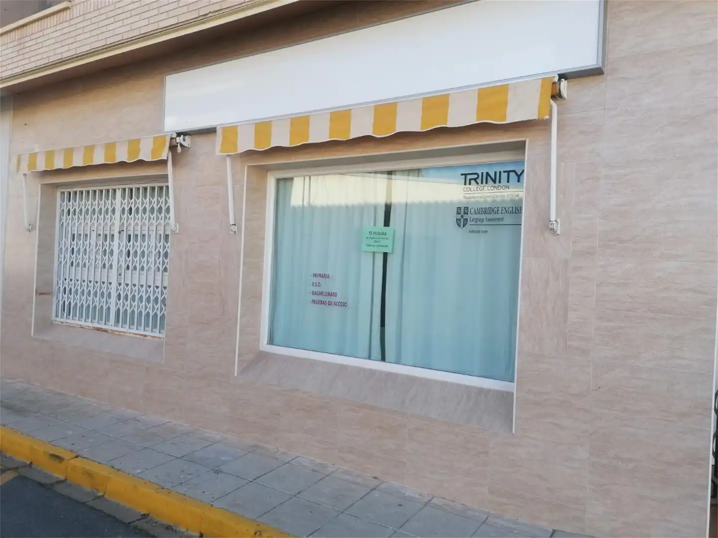 Geschaftsraum zur Miete in Calle Reina María Cristina, 6, Carrión de Calatrava Geschaftsraum zur Miete in Carrión de Calatrava mit Klimaanlage und Heizung