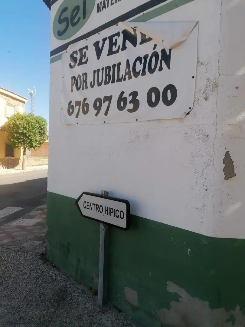 Aparcament de Nau industrial de lloguer en Carrión de Calatrava amb Aire condicionat i Calefacció