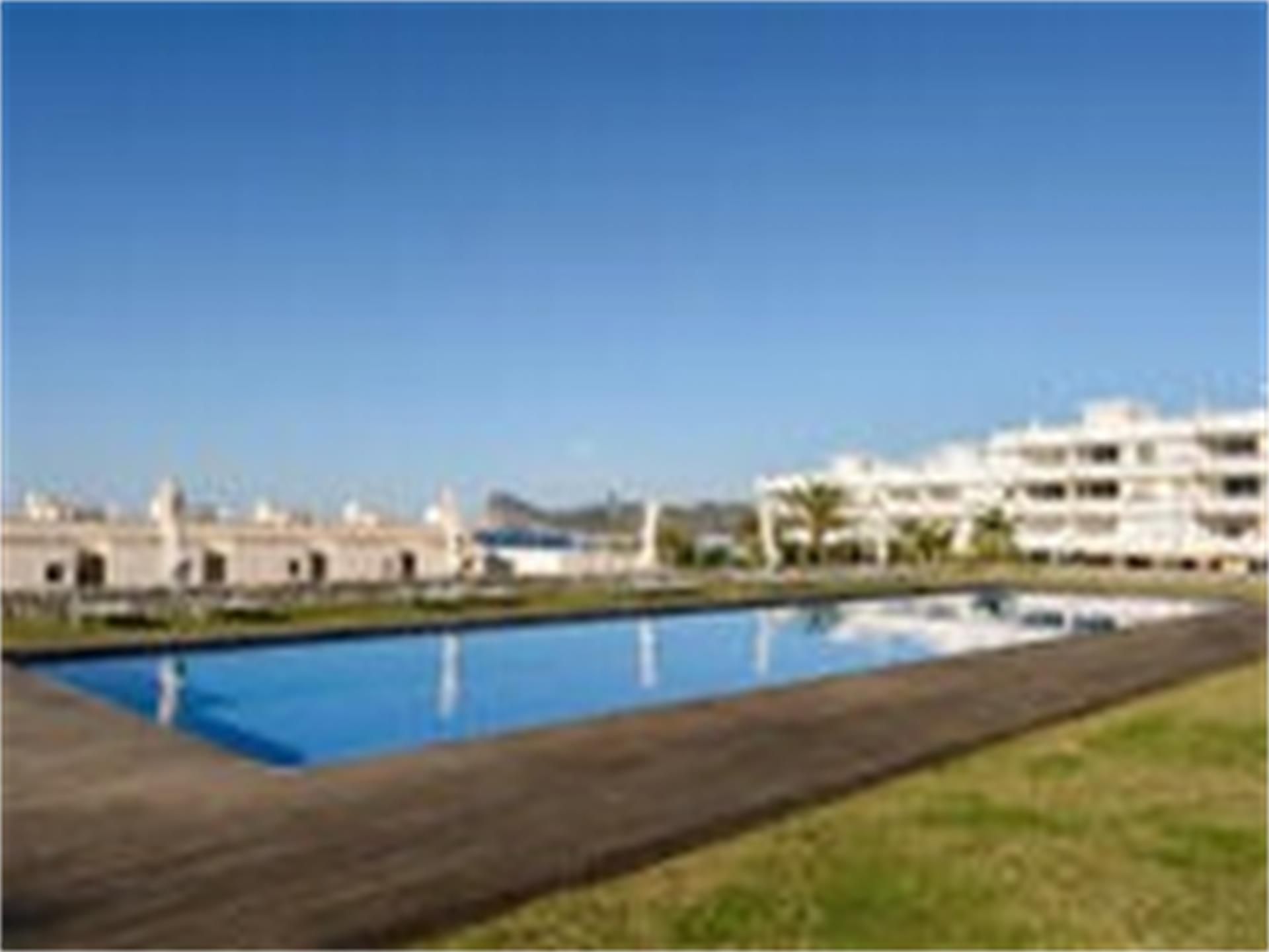 Swimming pool of Flat to rent in Sant Josep de sa Talaia  with Air Conditioner, Heating and Parquet flooring