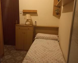 Bedroom of Flat to share in L'Hospitalet de Llobregat  with Furnished, Oven and Washing machine