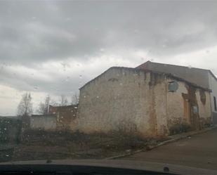 Exterior view of Single-family semi-detached for sale in Villagarcía de la Torre