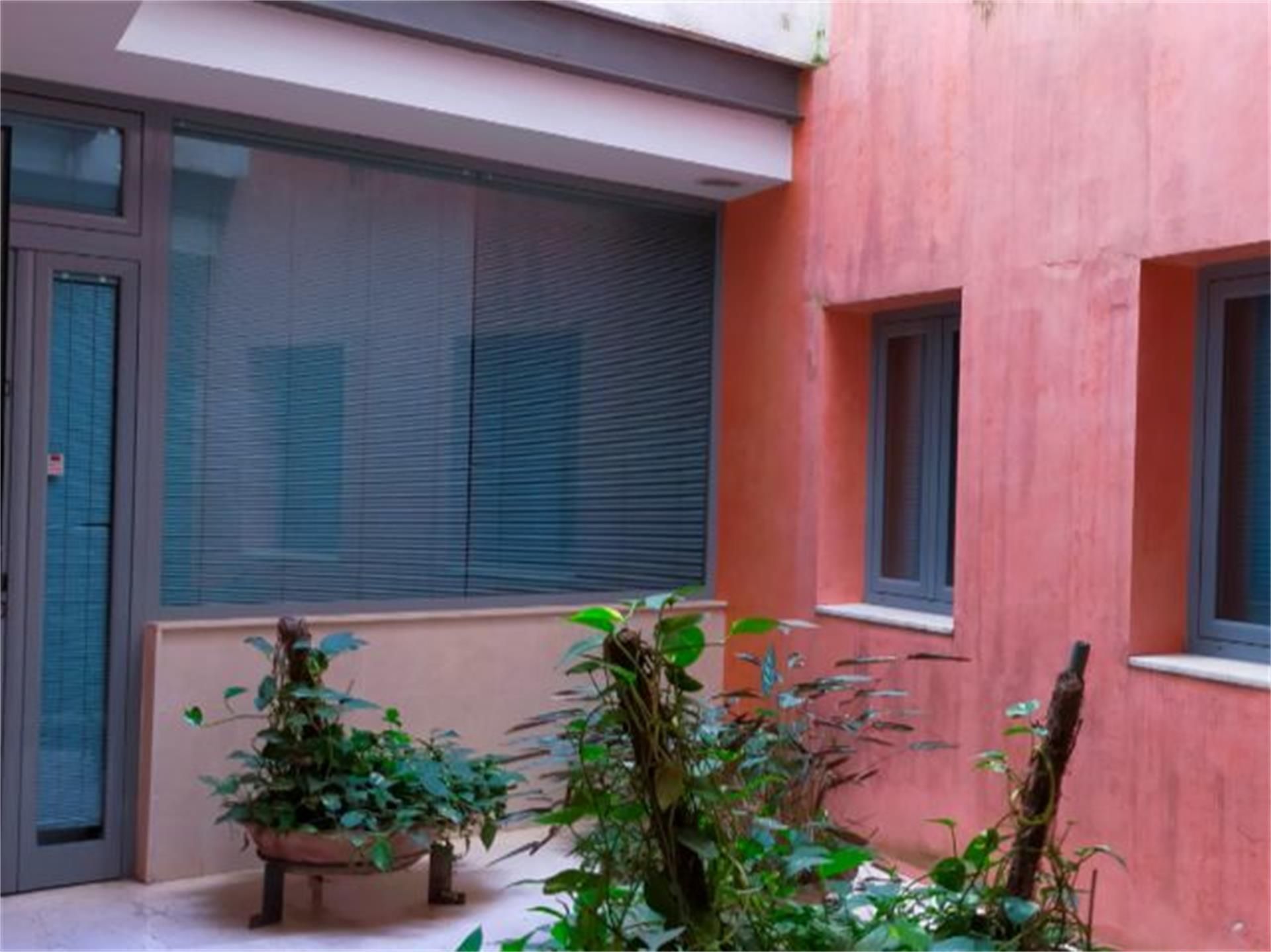 Exterior view of Office to rent in  Sevilla Capital