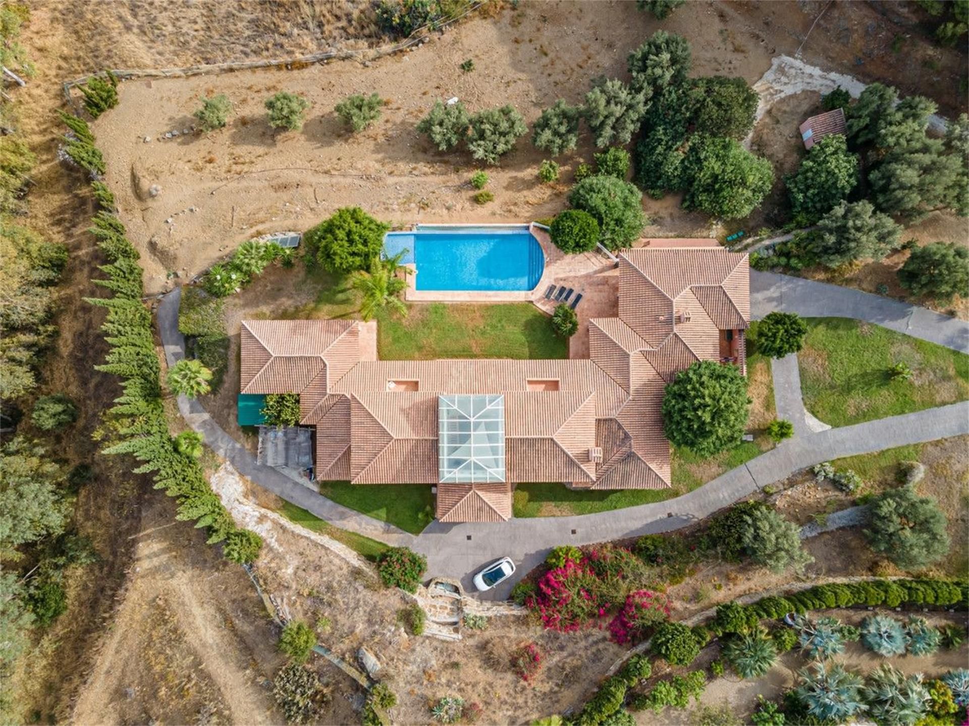 Exterior view of House or chalet for sale in Benalmádena  with Air Conditioner, Heating and Private garden