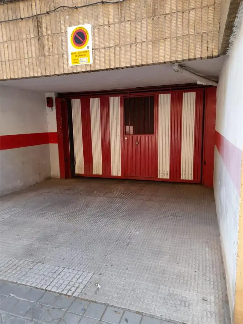 Parking of Storage room for rent in Granada