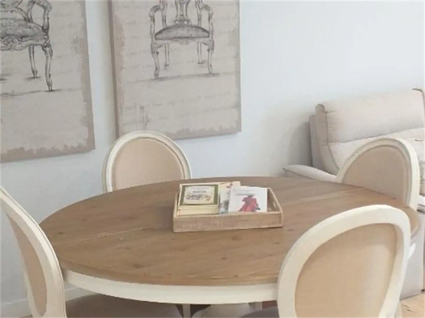 Wohnung zur Miete in Calle Silvestre Sánchez Sierra, Capuchinos - Glorieta - Ciudad Jardín Esszimmer von Wohnung zur Miete in Salamanca mit Heizung, Privatgarten und Parkett