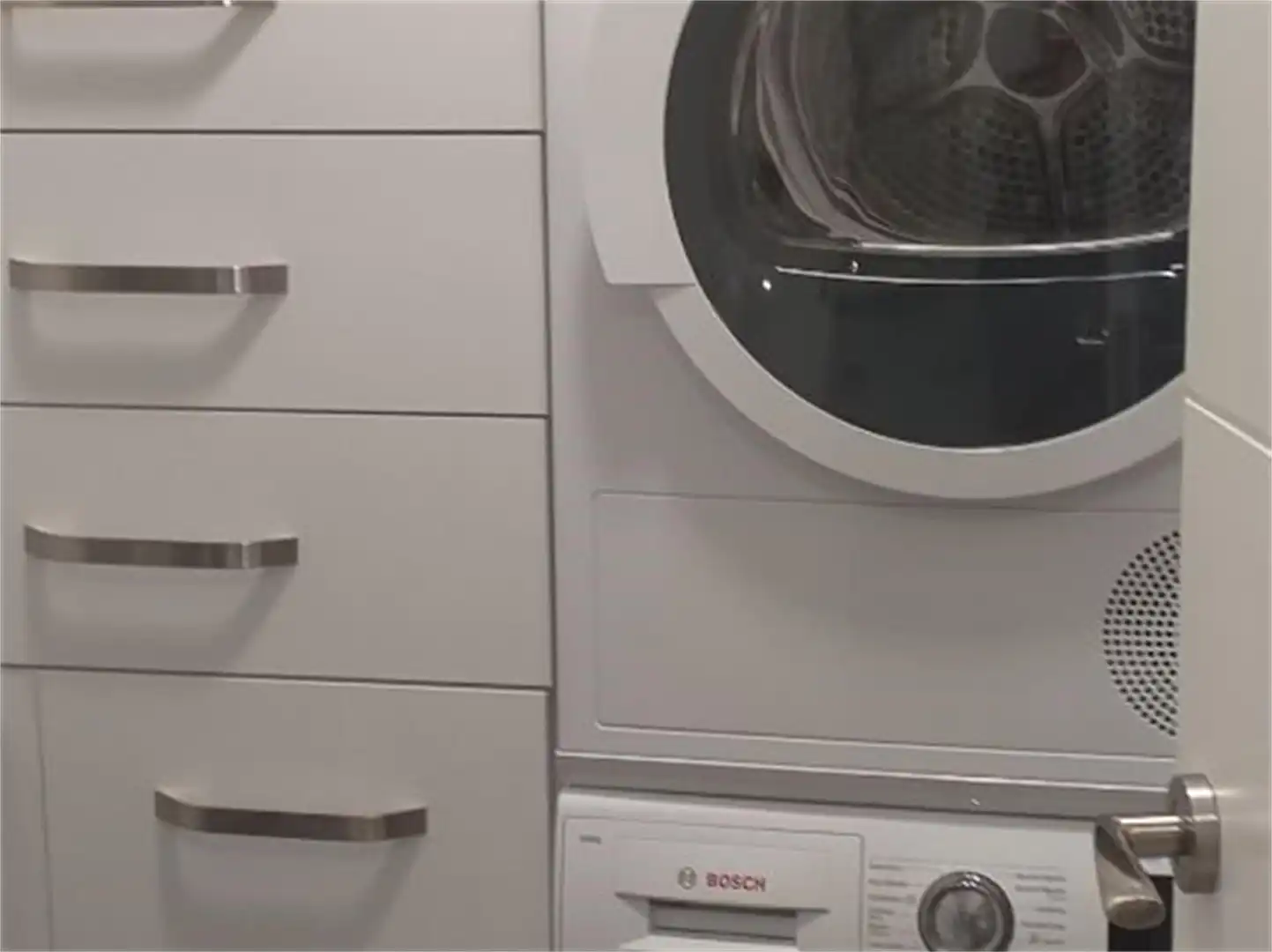 Wohnung zur Miete in Calle Silvestre Sánchez Sierra, Capuchinos - Glorieta - Ciudad Jardín Schlafzimmer von Wohnung zur Miete in Salamanca mit Heizung, Privatgarten und Parkett