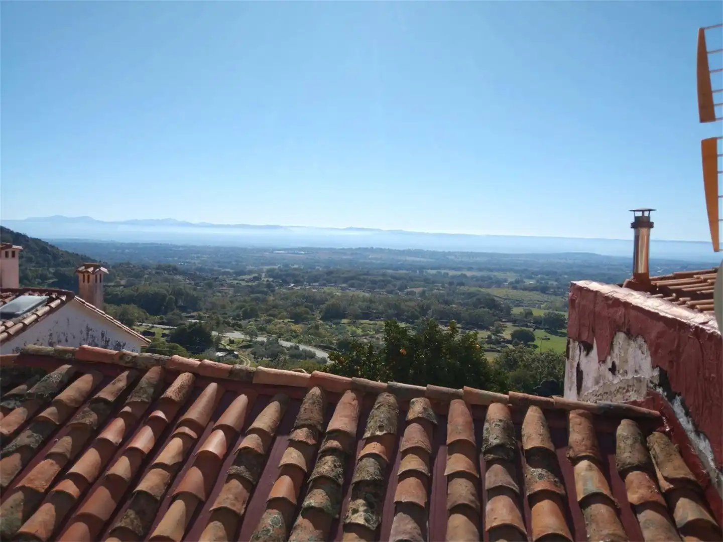 Exterior view of Detached homes for sale in Arroyomolinos de la Vera  with Furnished and Balcony