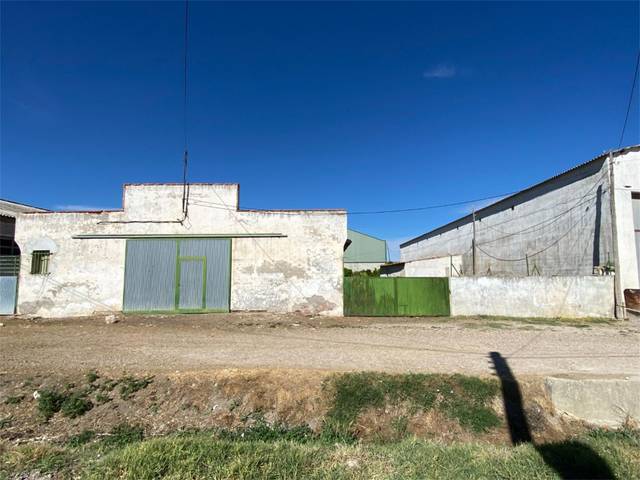 Nave industrial en Venta en Calle del Arroyo, 3 en Olmos de Esgueva