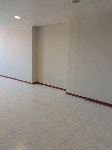 Local comercial en Alquiler en Avinguda de Rastrillo en Cardona