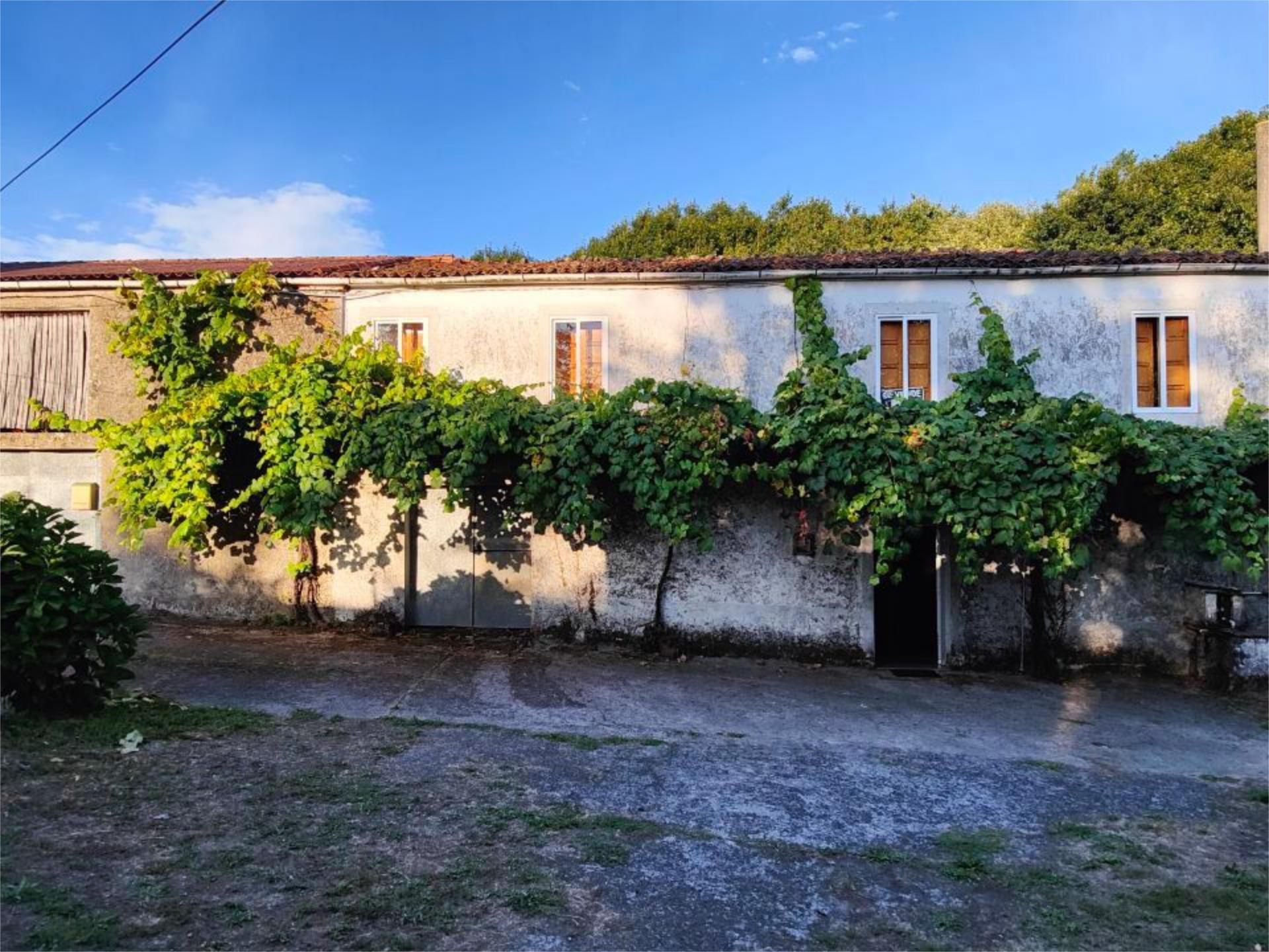 Exterior view of House or chalet for sale in Melide  with Private garden, Parquet flooring and Terrace