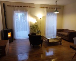 Living room of House or chalet to rent in  Sevilla Capital  with Heating, Parquet flooring and Terrace