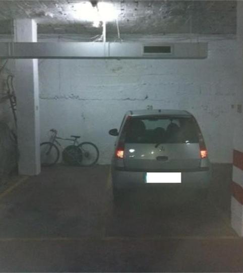 Foto 2 de Garatge de lloguer a Calle Salado, 2, Triana Este,  Sevilla Capital