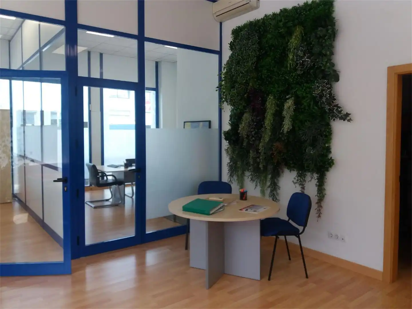 Local en venta en Bollullos de la Mitación con Aire acondicionado, Calefacción y Parquet