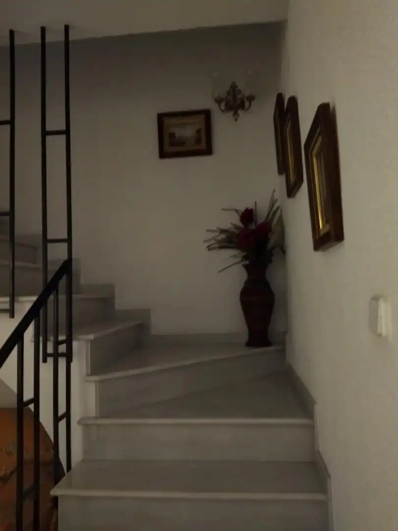 Einfamilien-Reihenhaus zum Verkauf in Calle Cortes Españolas, 16, Puente Genil Einfamilien-Reihenhaus zum Verkauf in Puente Genil mit Klimaanlage und Heizung