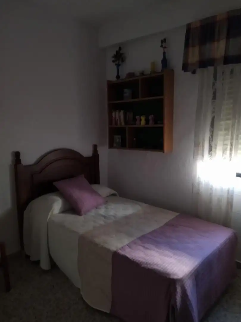 Einfamilien-Reihenhaus zum Verkauf in Calle Cortes Españolas, 16, Puente Genil Schlafzimmer von Einfamilien-Reihenhaus zum Verkauf in Puente Genil mit Klimaanlage und Heizung