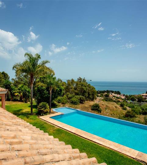 Photo 2 of Flat for sale in Calle Olmedo, 12, La Capellanía - El Higuerón, Málaga