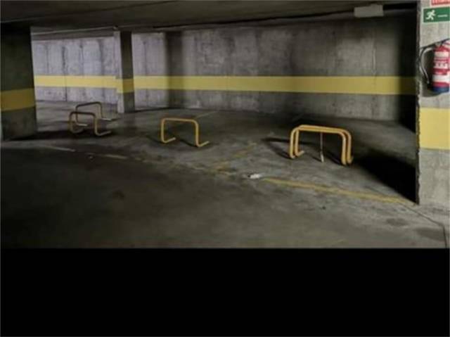 Garaje en Alquiler en Calle Yunta en Pajarillos Altos