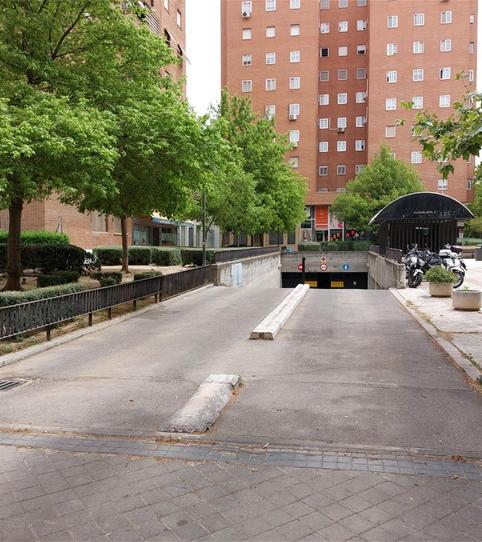 Foto 2 de Garaje de alquiler en Calle de Yugoslavia, 3d, El Carrascal, Madrid