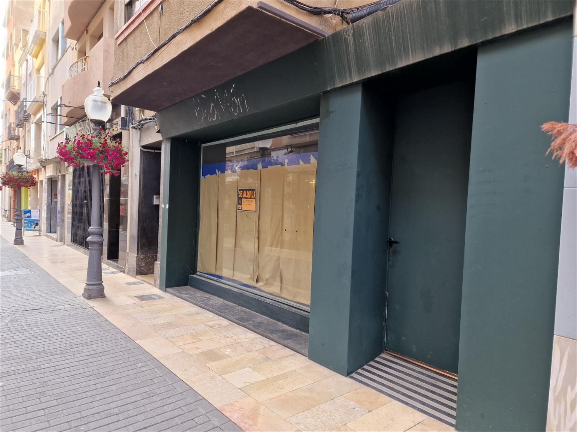 Premises to rent in Vinaròs  with Air Conditioner and Heating