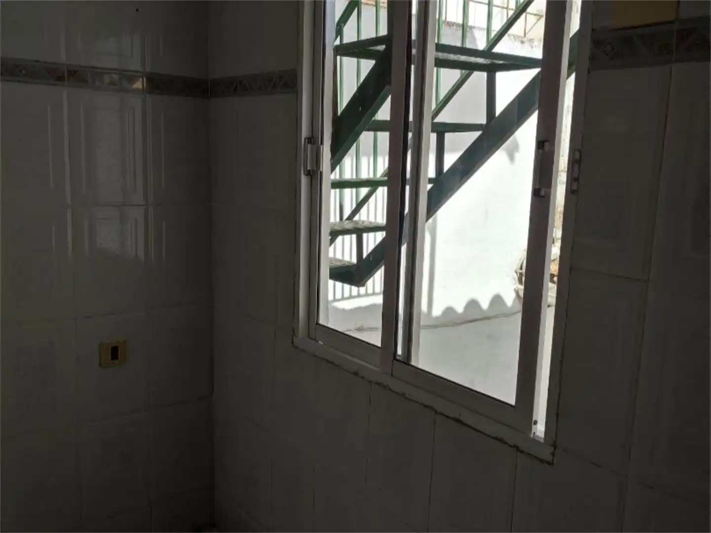 Bathroom of Flat for sale in Alcuéscar  with Air Conditioner, Terrace and Storage room
