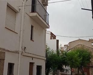 Exterior view of Single-family semi-detached for sale in Useras /  Les Useres  with Air Conditioner, Terrace and Balcony
