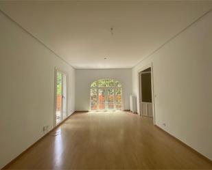 House or chalet to rent in  Madrid Capital  with Heating, Private garden and Parquet flooring