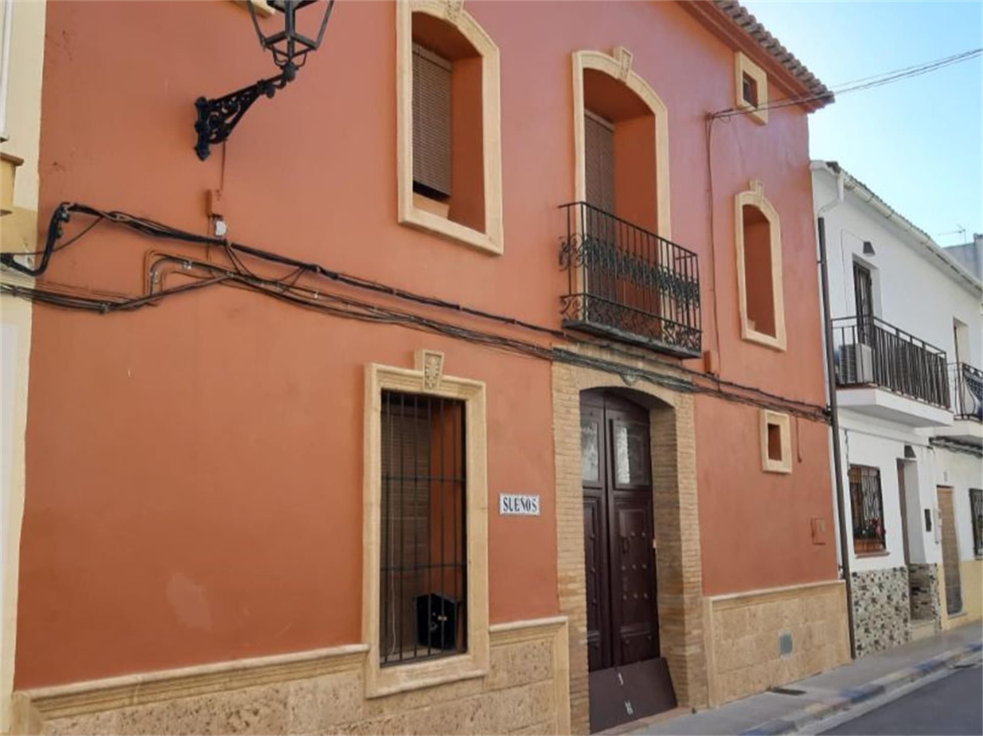 Vista exterior de Casa adosada en venda en Parcent amb Calefacció, Terrassa i Traster