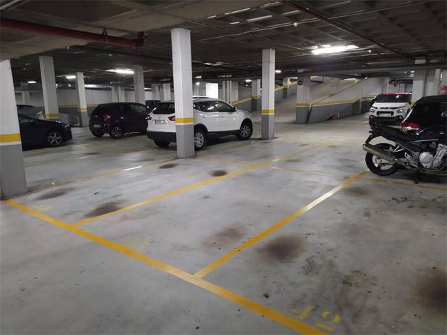 Garaje en Venta en Rúa As Teixugueiras, 28 en Navia