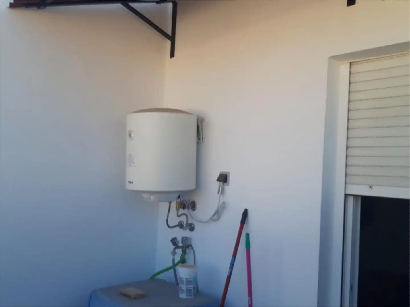 Baño de Piso en venta en Andújar con Aire acondicionado, Terraza y Amueblado