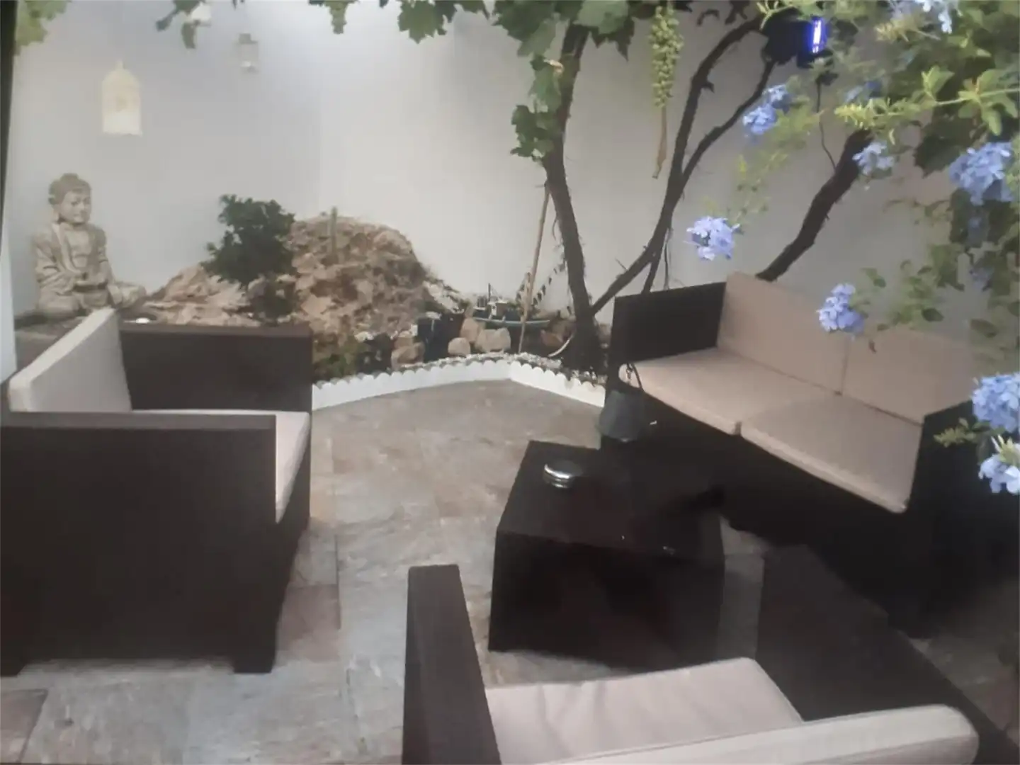 Casa adosada en venta en Calle Ramón y Cajal, Alcaudete Terraza de Casa adosada en venta en Alcaudete con Aire acondicionado, Jardín privado y Terraza
