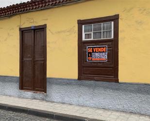 Vista exterior de Casa adosada en venda en Icod de los Vinos