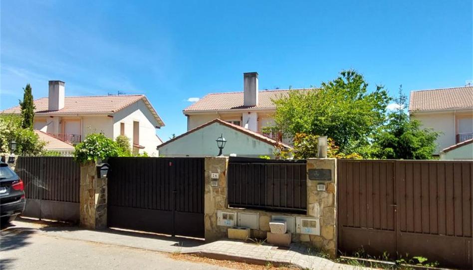 Foto 1 de Casa o xalet en venda a Avenida Herradón, 25, Herradón de Pinares, Ávila