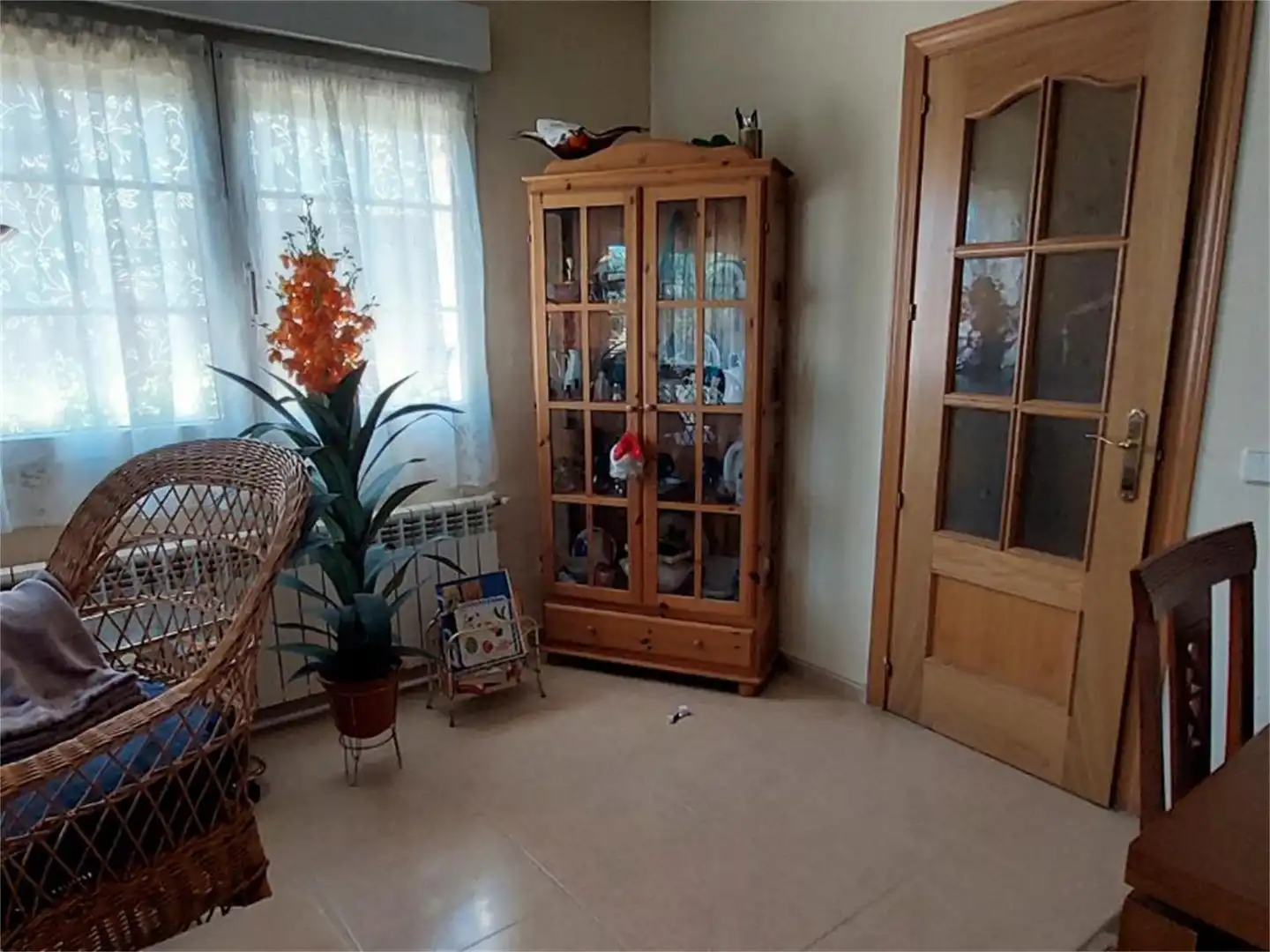 Haus oder Chalet zum Verkauf in Avenida Herradón, 25, Herradón de Pinares Wohnzimmer von Haus oder Chalet zum Verkauf in Herradón de Pinares mit Heizung, Privatgarten und Terrasse
