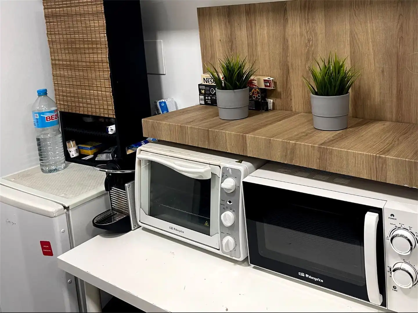 Oficina de alquiler en Calle Zoel García Galdeano, Doctor Cerrada Cocina de Oficina de alquiler en Zaragoza