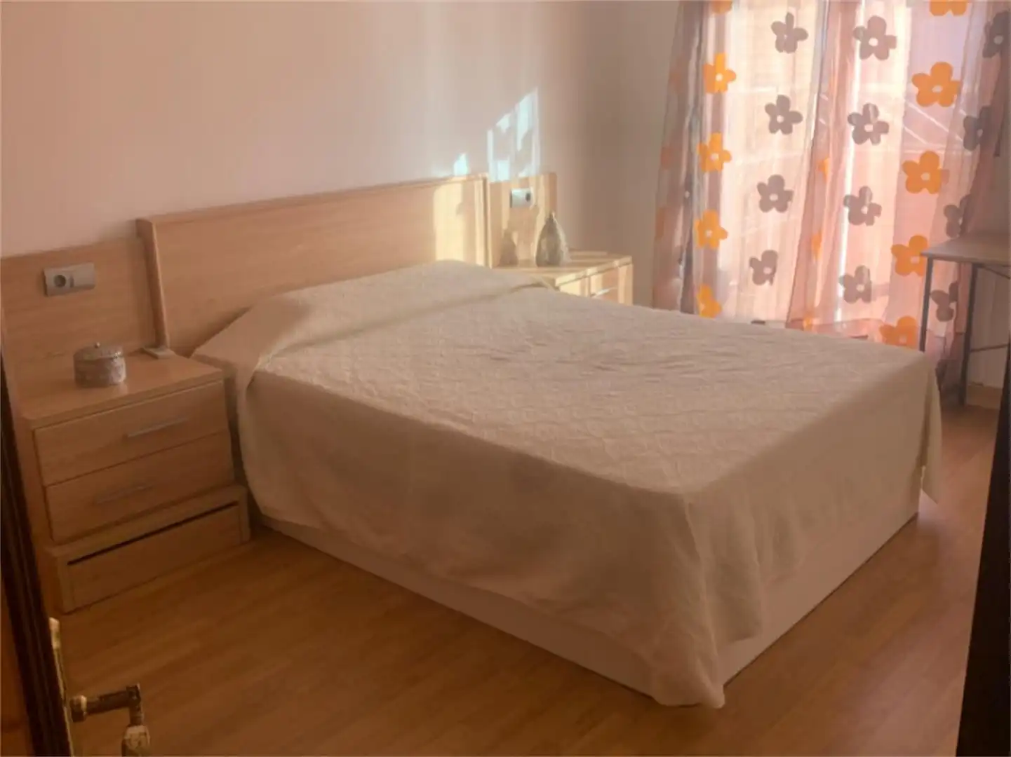 Zimmer in Calle José Miguel Fernández, La Cañada de San Urbano Schlafzimmer von Maisonette zur untervermieten in Almería mit Klimaanlage, Heizung und Parkett