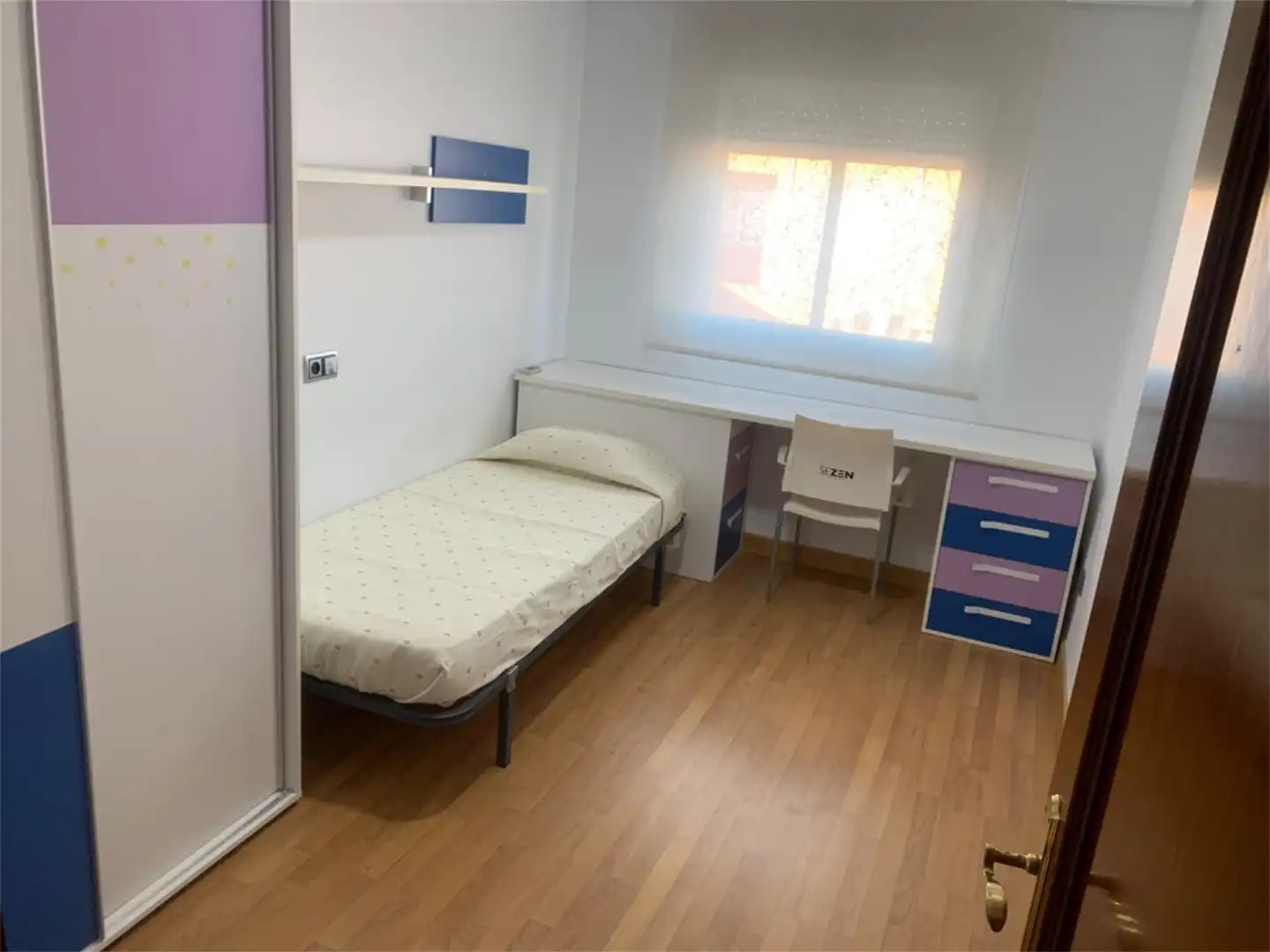 Zimmer in Calle José Miguel Fernández, La Cañada de San Urbano Schlafzimmer von Maisonette zur untervermieten in Almería mit Klimaanlage, Heizung und Parkett