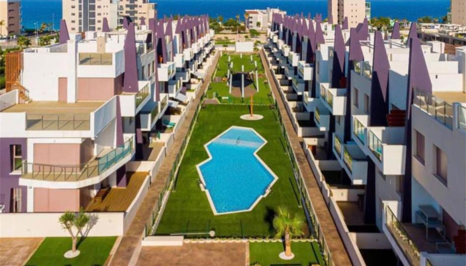 Duplex to rent in Calle Goteborg, Pueblo Latino, Alicante - image 1 Photo 1 of Duplex to rent in Calle Goteborg, Pueblo Latino, Alicante