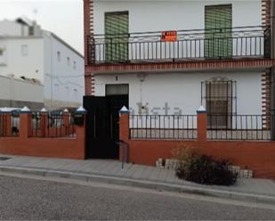 Exterior view of House or chalet for sale in Villanueva del Río y Minas  with Air Conditioner, Terrace and Balcony