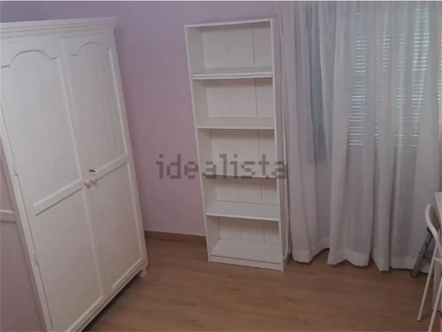 Dormitori de Casa o xalet en venda en Villanueva del Río y Minas amb Aire condicionat, Terrassa i Balcó