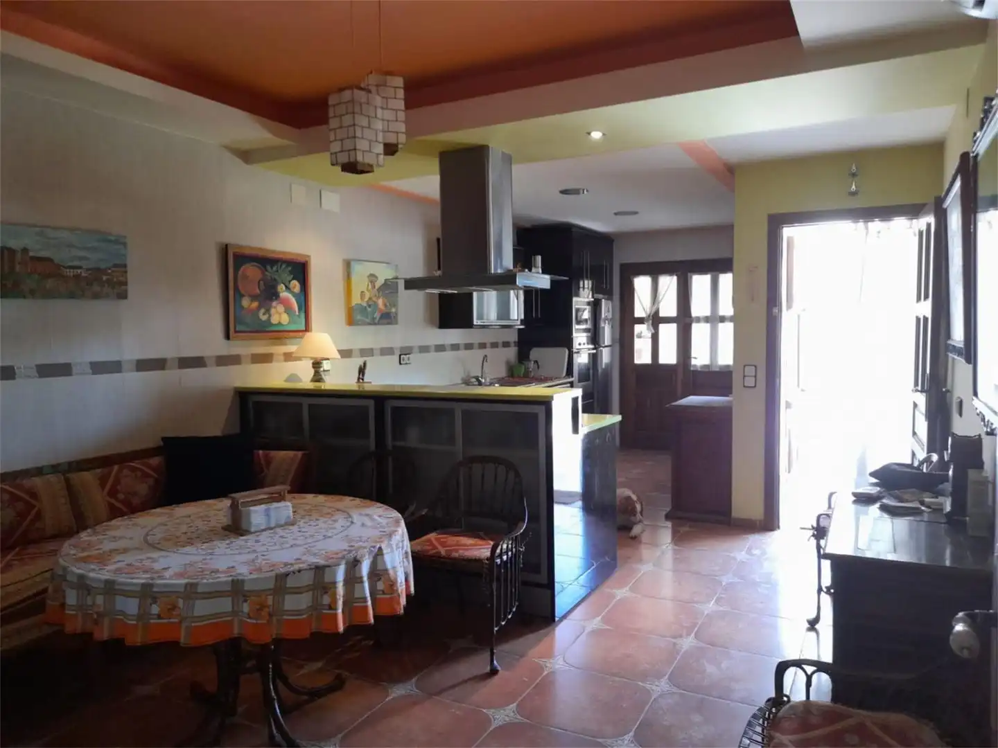 Cuina de Casa adosada en venda en Viso del Marqués amb Aire condicionat, Jardí privat i Parquet