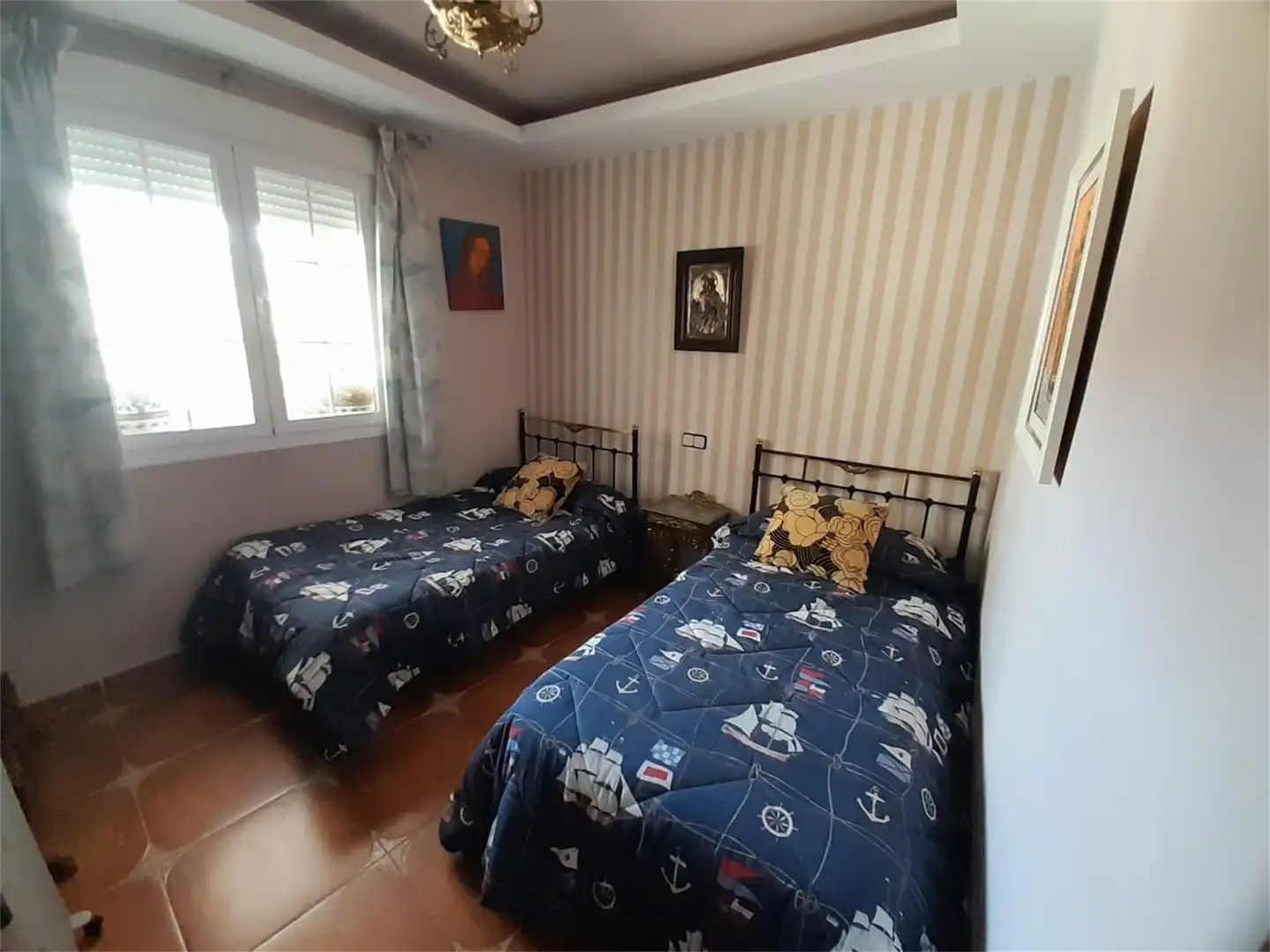 Dormitori de Casa adosada en venda en Viso del Marqués amb Aire condicionat, Jardí privat i Parquet
