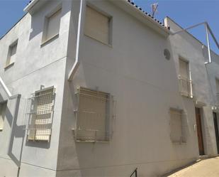Exterior view of Single-family semi-detached for sale in Doña Mencía  with Air Conditioner, Terrace and Balcony
