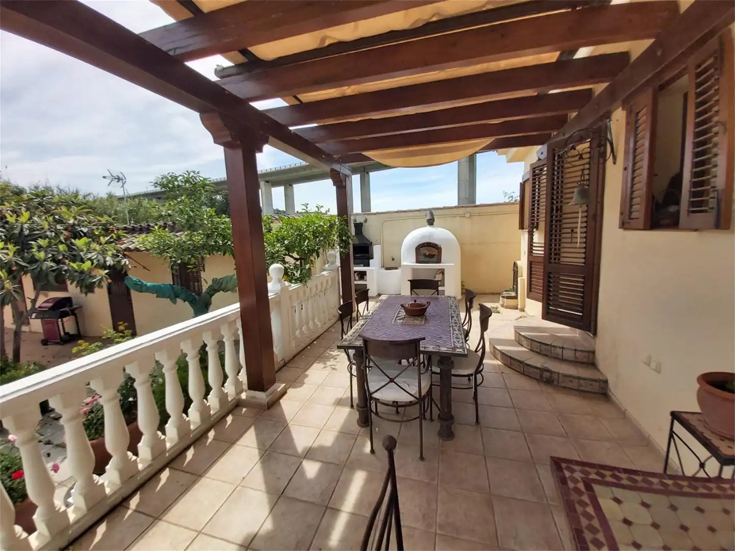 Terrassa de Finca rústica en venda en Estepona amb Aire condicionat, Terrassa i Piscina