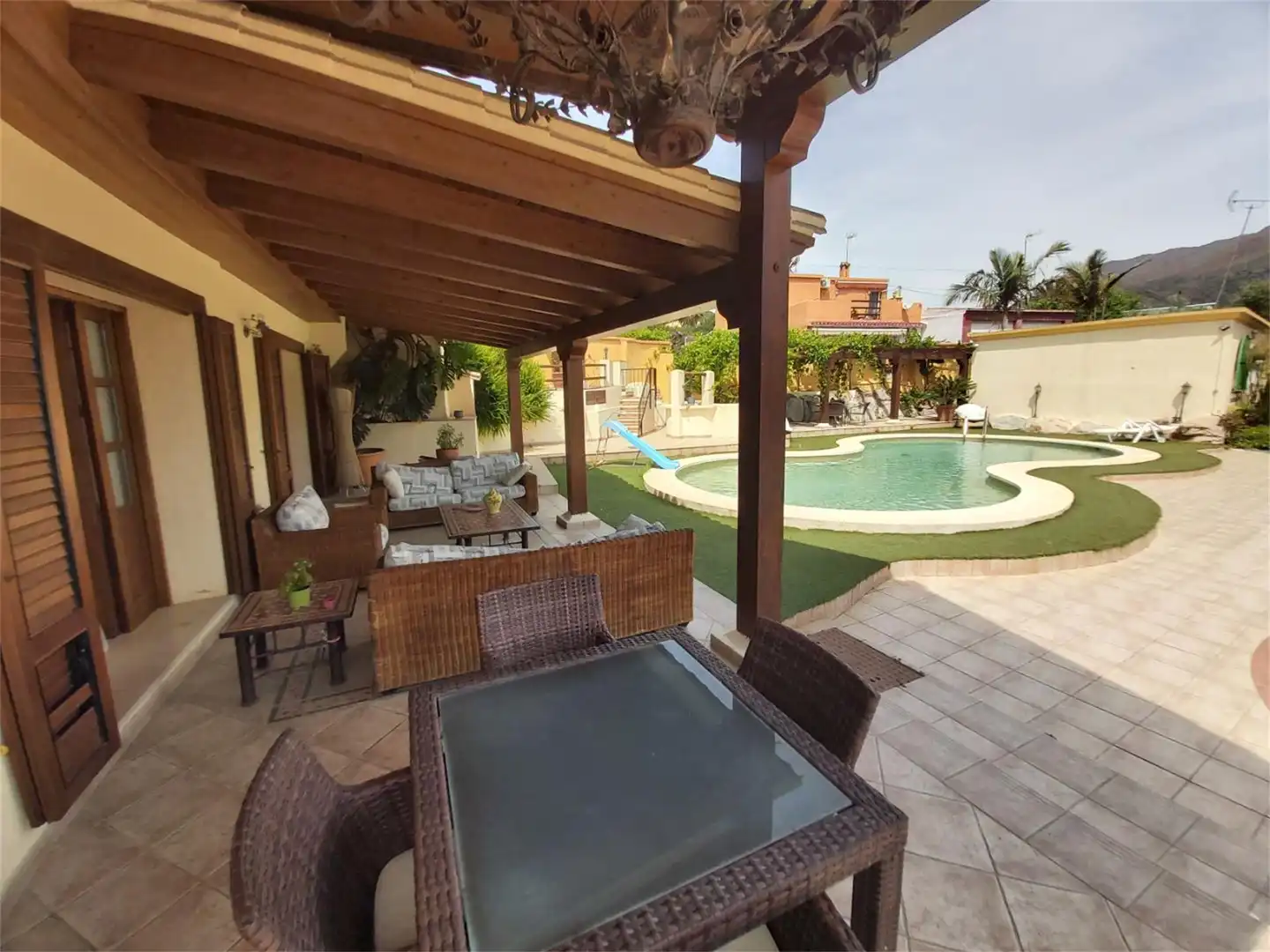 Jardí de Finca rústica en venda en Estepona amb Aire condicionat, Terrassa i Piscina