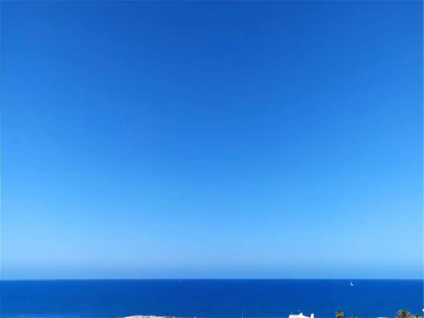 Vista exterior de Pis de lloguer en La Manga del Mar Menor amb Jardí privat, Terrassa i Piscina
