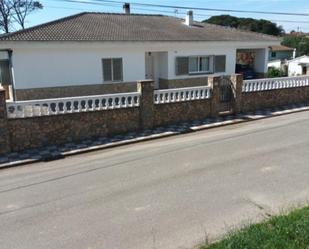 Vista exterior de Casa o xalet en venda en Caldes de Malavella amb Balcó