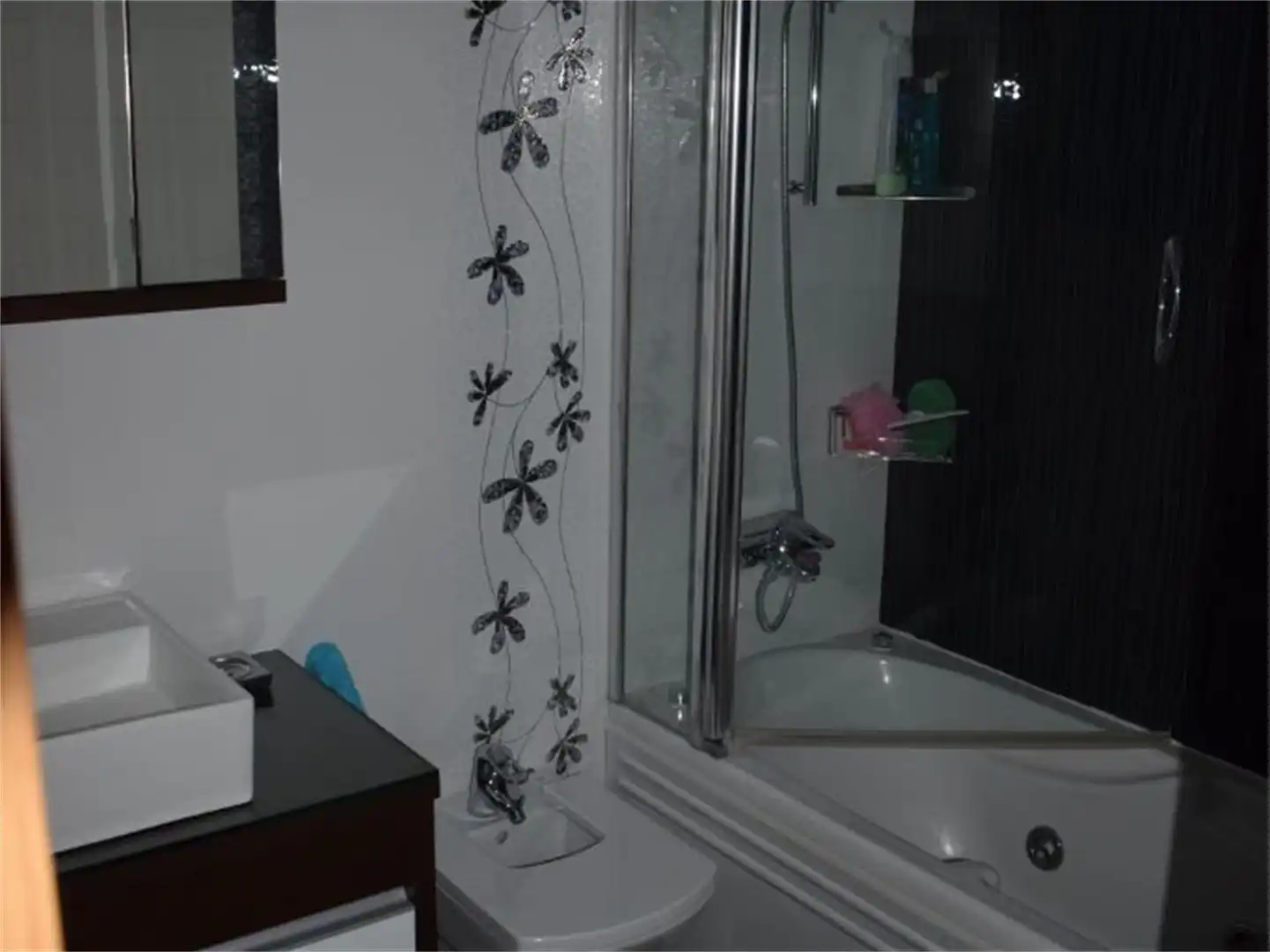 Casa o chalet en venta en Calle D. Andrés Cid, 5, Monfarracinos Baño de Casa o chalet en venta en Monfarracinos con Aire acondicionado y Piscina