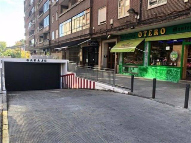 Garaje en Alquiler en Calle Miguel Ángel en Hospital - Nuevo Centro de Talavera de la Reina