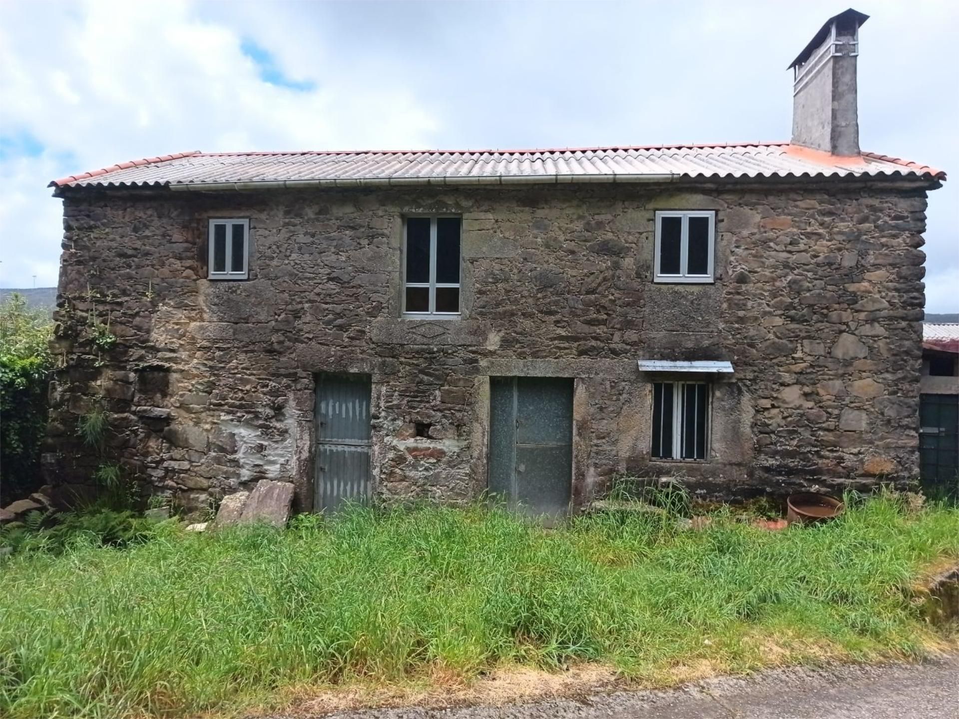 Vista exterior de Casa o xalet en venda en Dumbría amb Jardí privat