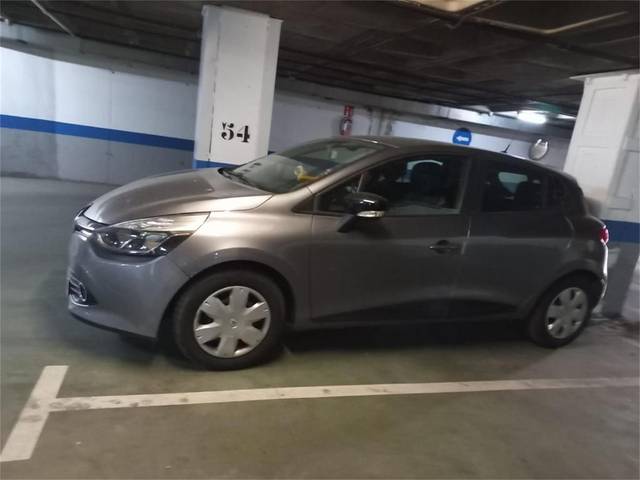 Garaje en Venta en Avenida de Bucaramanga en Pinar del Rey